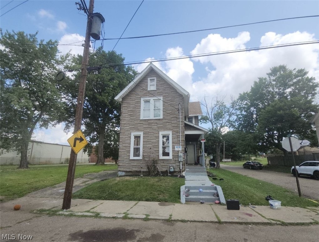 1325 4th Street NW Canton OH 44703