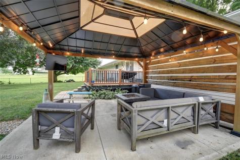 1750 Fairbrook Avenue NE East Canton OH 44730