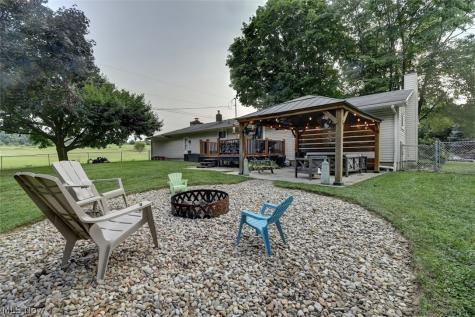 1750 Fairbrook Avenue NE East Canton OH 44730