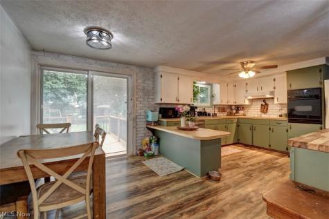 1750 Fairbrook Avenue NE East Canton OH 44730