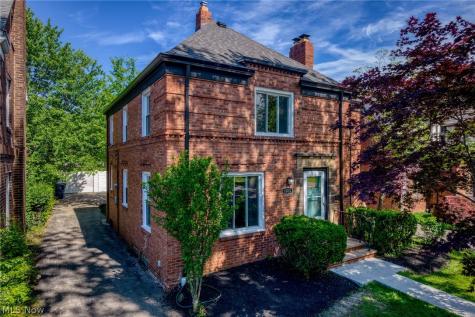 1913 Staunton Road Cleveland Heights OH 44118