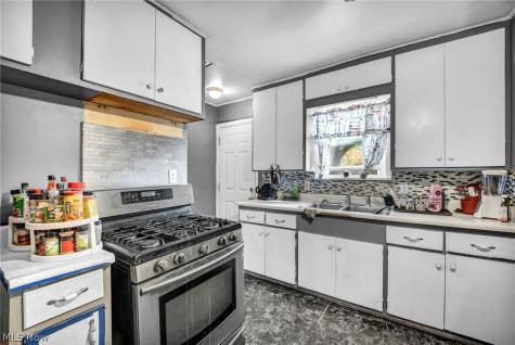 4637 W 146th Street Cleveland OH 44135