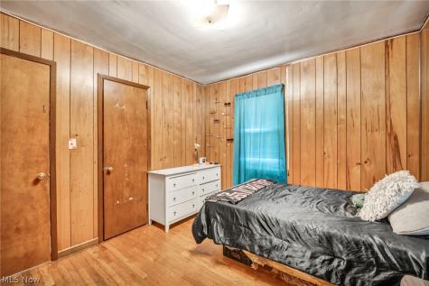 4637 W 146th Street Cleveland OH 44135
