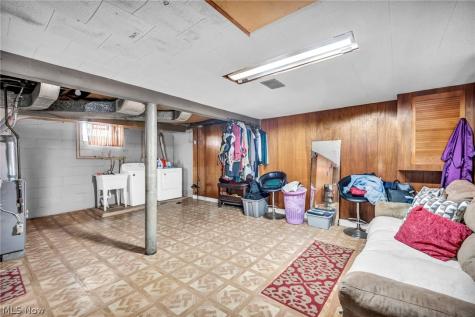 4637 W 146th Street Cleveland OH 44135