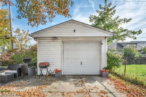 4637 W 146th Street Cleveland OH 44135