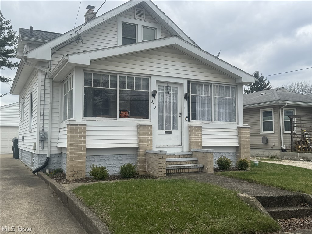 250 29th Street NW Barberton OH 44203