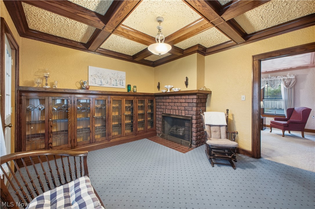 24 Overlook Boulevard Struthers OH 44471