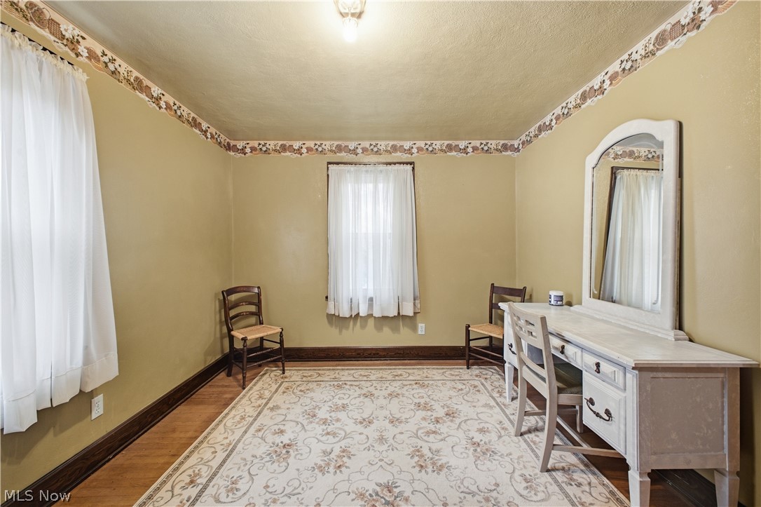 24 Overlook Boulevard Struthers OH 44471