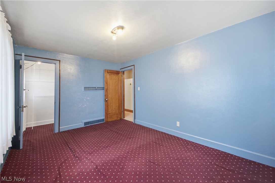 24 Overlook Boulevard Struthers OH 44471