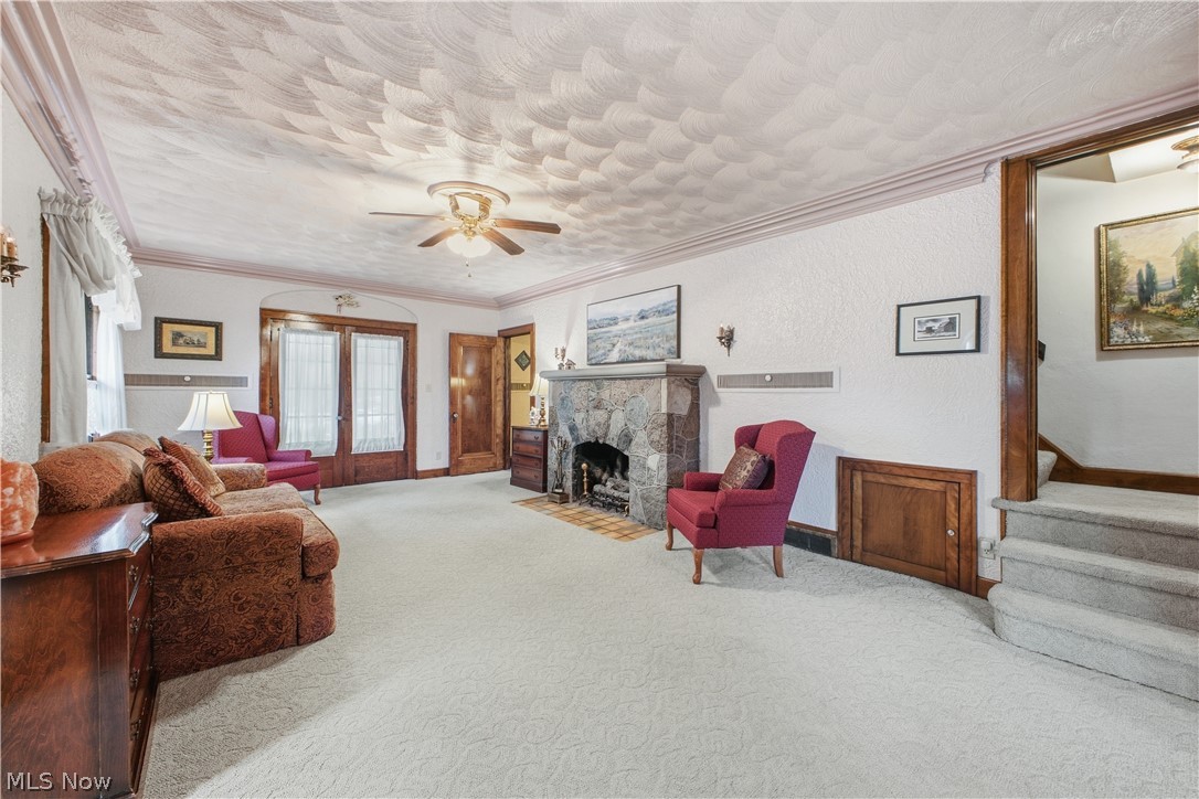 24 Overlook Boulevard Struthers OH 44471