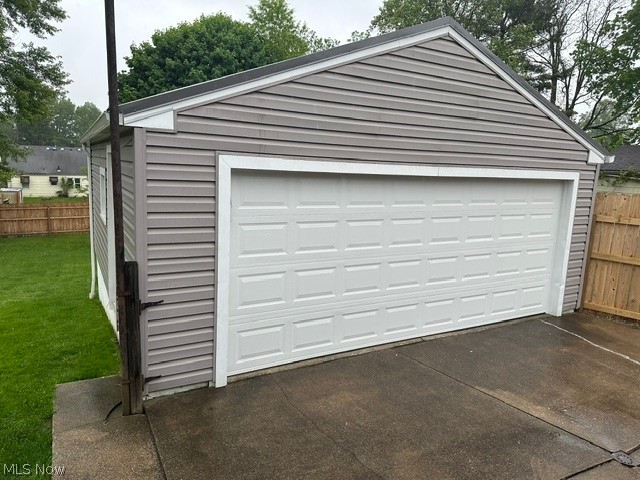 438 10th Street Struthers OH 44471