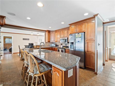 530 Crossbrook Drive Berea OH 44017