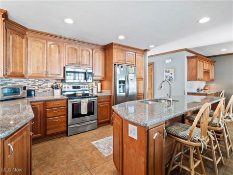 530 Crossbrook Drive Berea OH 44017