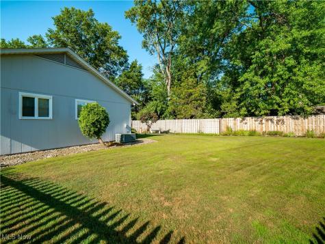 530 Crossbrook Drive Berea OH 44017