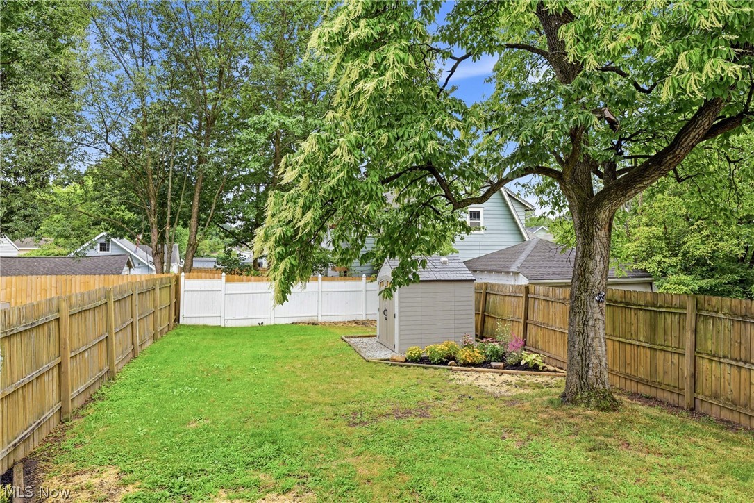 572 E Archwood Avenue Akron OH 44301