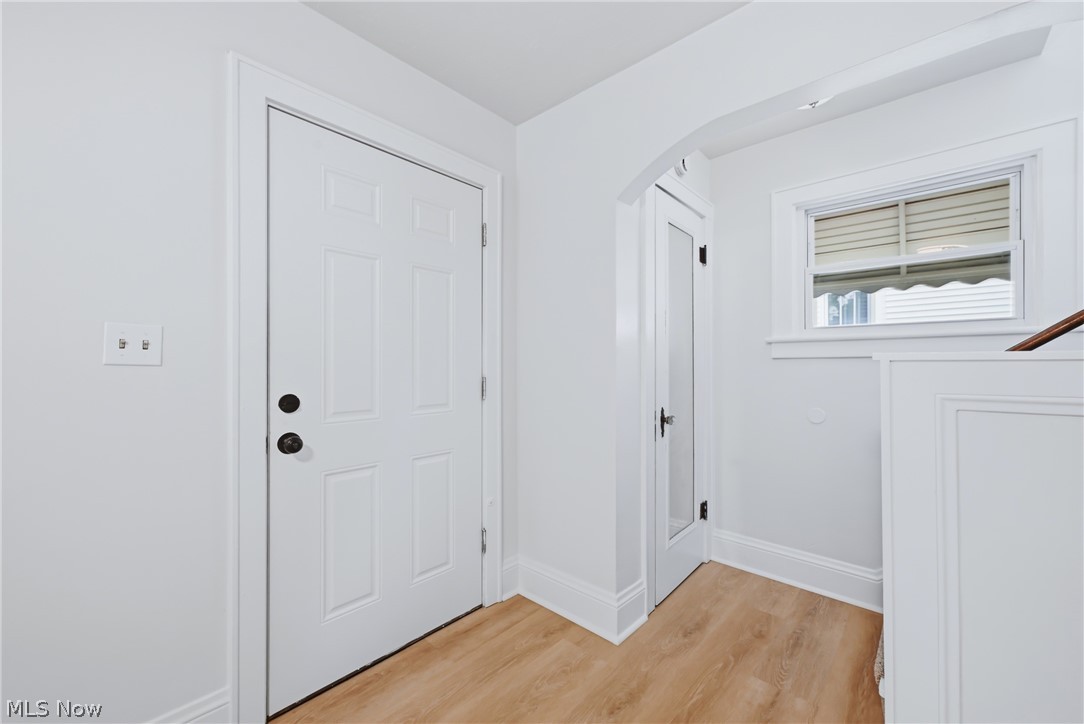 572 E Archwood Avenue Akron OH 44301