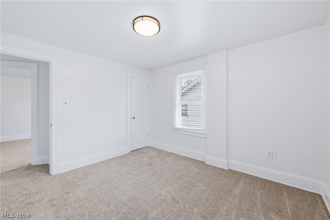 572 E Archwood Avenue Akron OH 44301