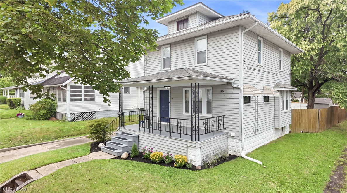 572 E Archwood Avenue Akron OH 44301