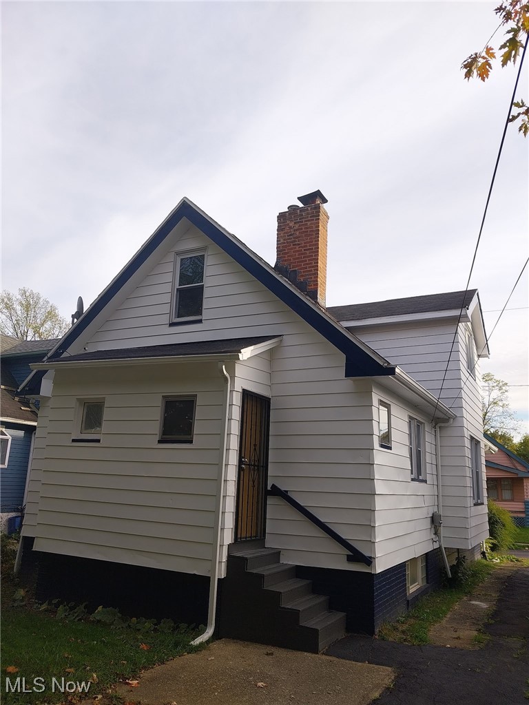13901 Chapelside Avenue Cleveland OH 44120