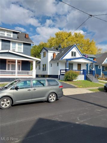 13901 Chapelside Avenue Cleveland OH 44120