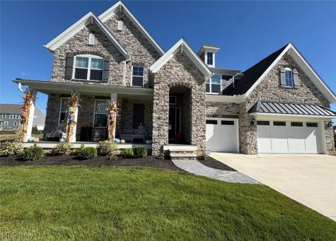 32634 Royal Troon Drive Avon Lake OH 44012