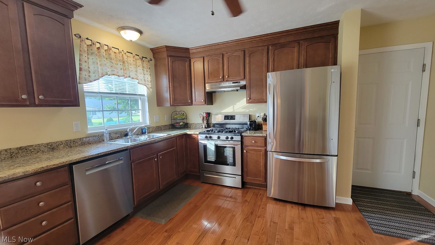 34894 Cambridge Drive North Ridgeville OH 44039