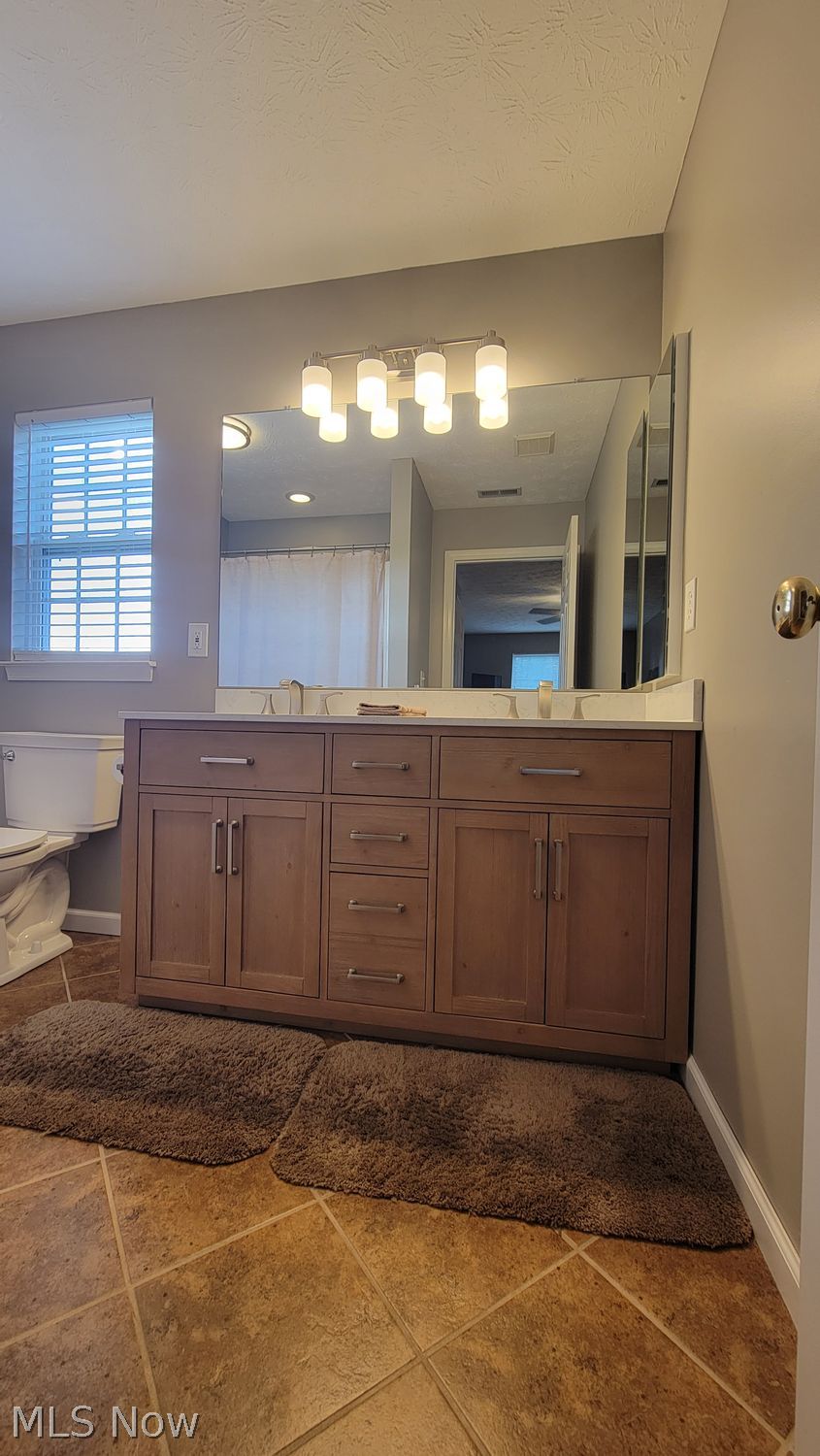 34894 Cambridge Drive North Ridgeville OH 44039