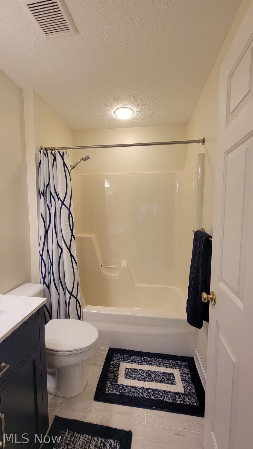 34894 Cambridge Drive North Ridgeville OH 44039