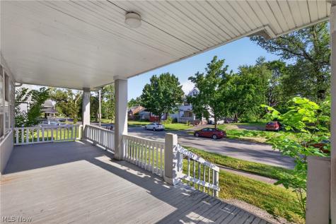 11312 Dove Avenue Cleveland OH 44105