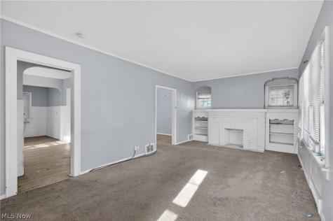 11312 Dove Avenue Cleveland OH 44105