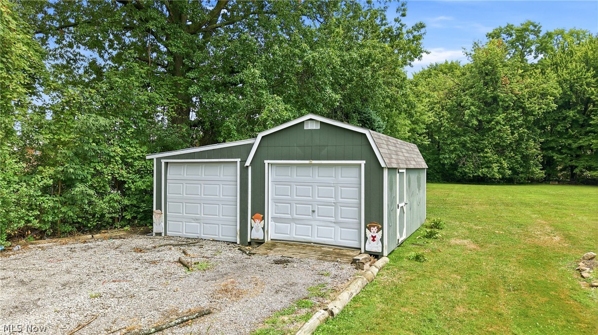 959 Beechwood Drive Girard OH 44420