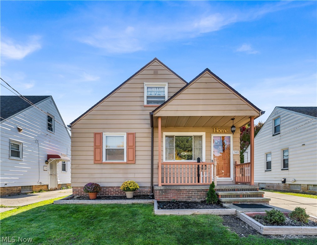 7009 Orchard Grove Avenue Cleveland OH 44144