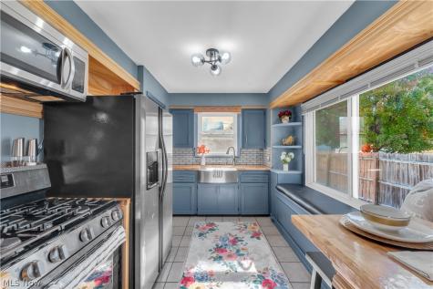 7009 Orchard Grove Avenue Cleveland OH 44144