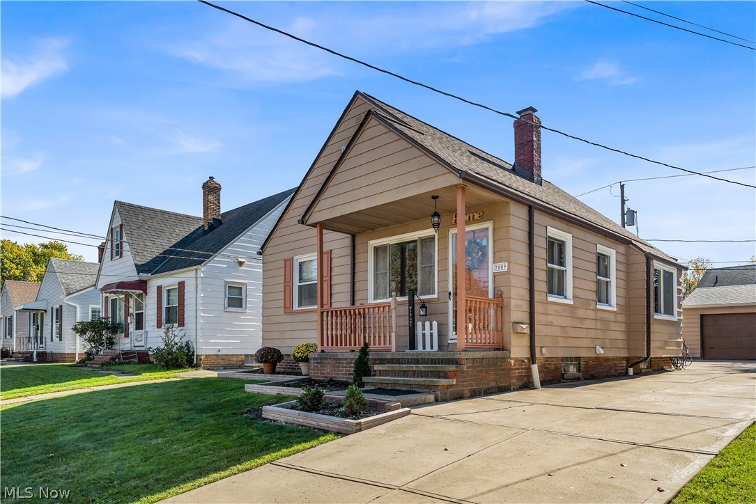 7009 Orchard Grove Avenue Cleveland OH 44144