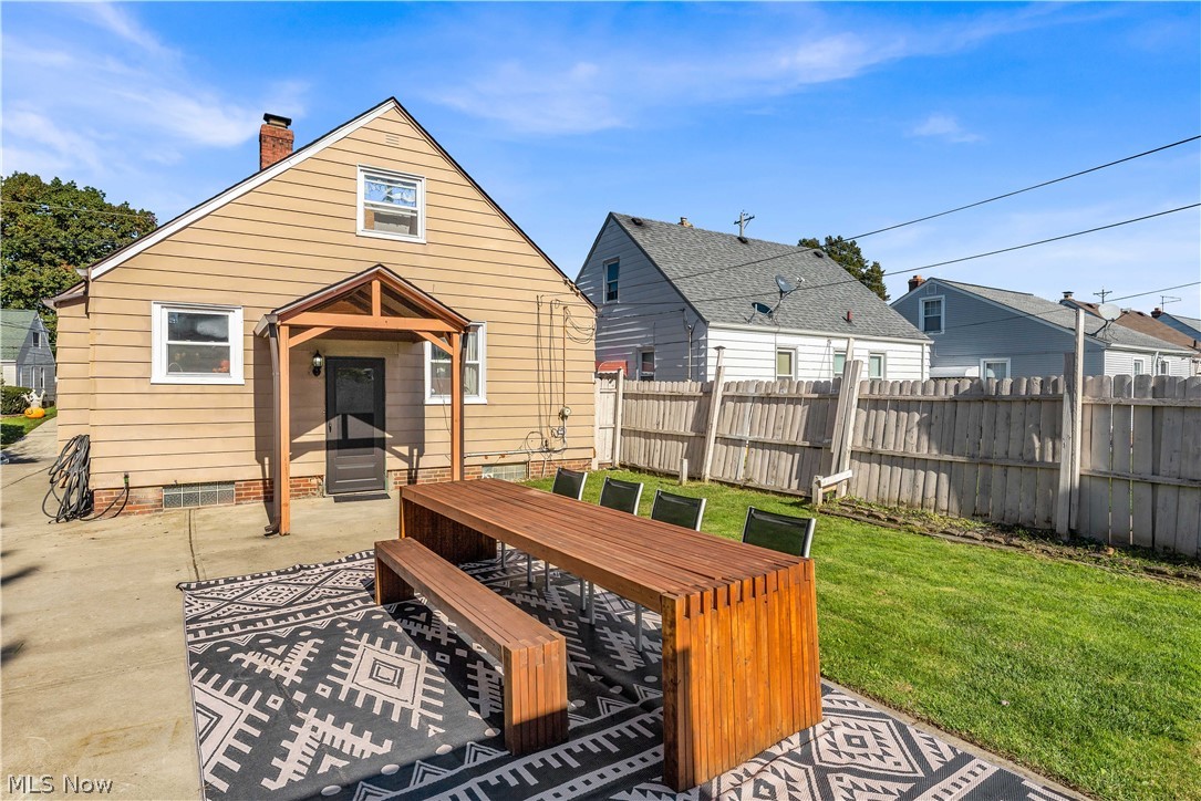 7009 Orchard Grove Avenue Cleveland OH 44144