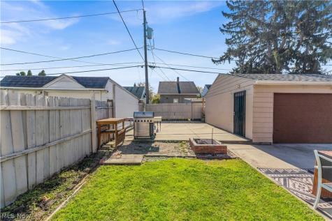 7009 Orchard Grove Avenue Cleveland OH 44144
