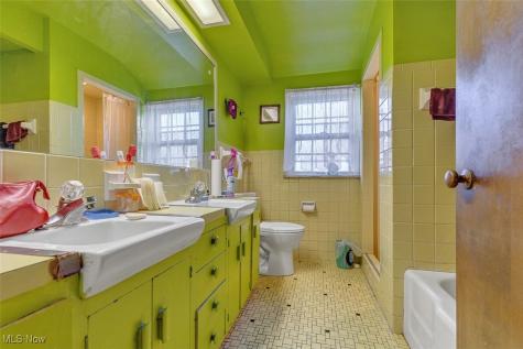 14429 Onaway Road Shaker Heights OH 44120