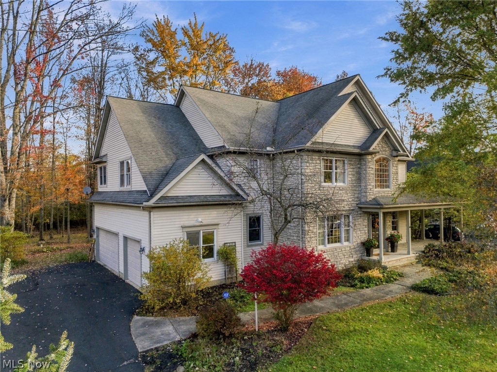 8140 Carrington Place Chagrin Falls OH 44023