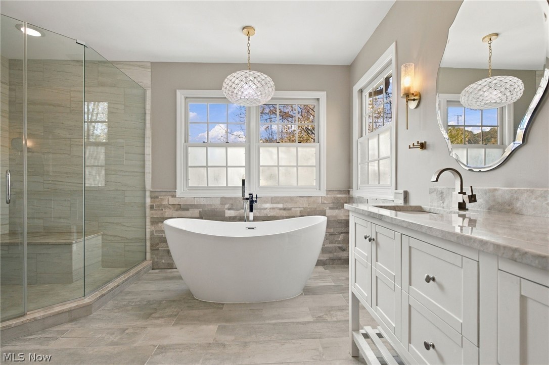 8140 Carrington Place Chagrin Falls OH 44023