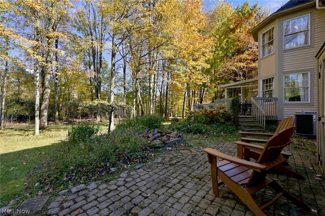 8140 Carrington Place Chagrin Falls OH 44023
