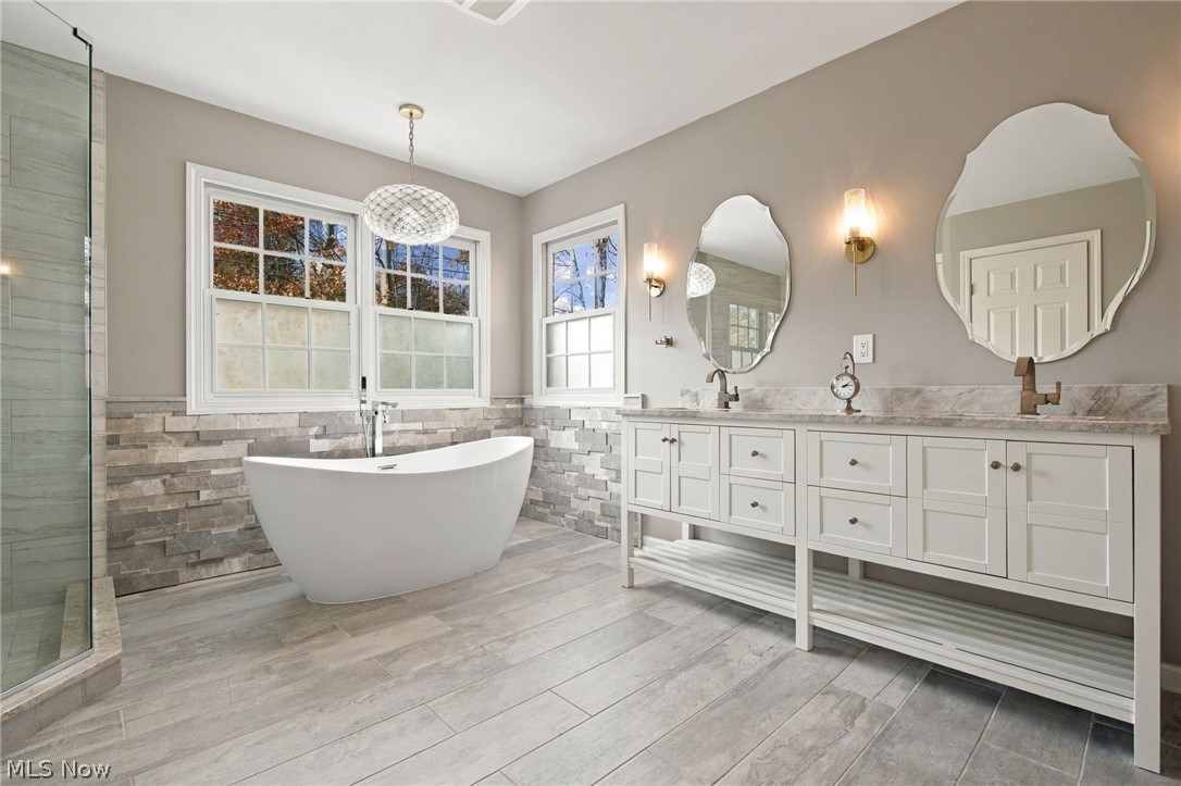 8140 Carrington Place Chagrin Falls OH 44023