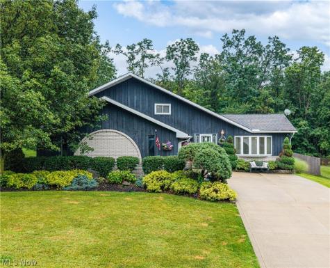 4905 Sassafras Drive Parma OH 44129
