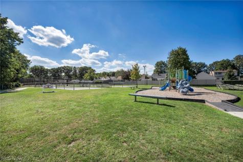 5042 W 5th Street Independence OH 44131