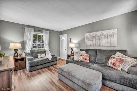 5042 W 5th Street Independence OH 44131