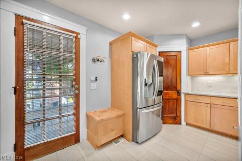 1914 W 73rd Street Cleveland OH 44102