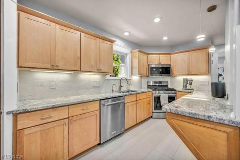1914 W 73rd Street Cleveland OH 44102