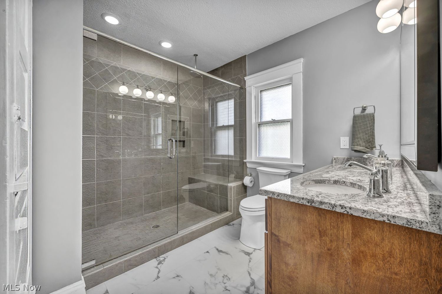 1914 W 73rd Street Cleveland OH 44102