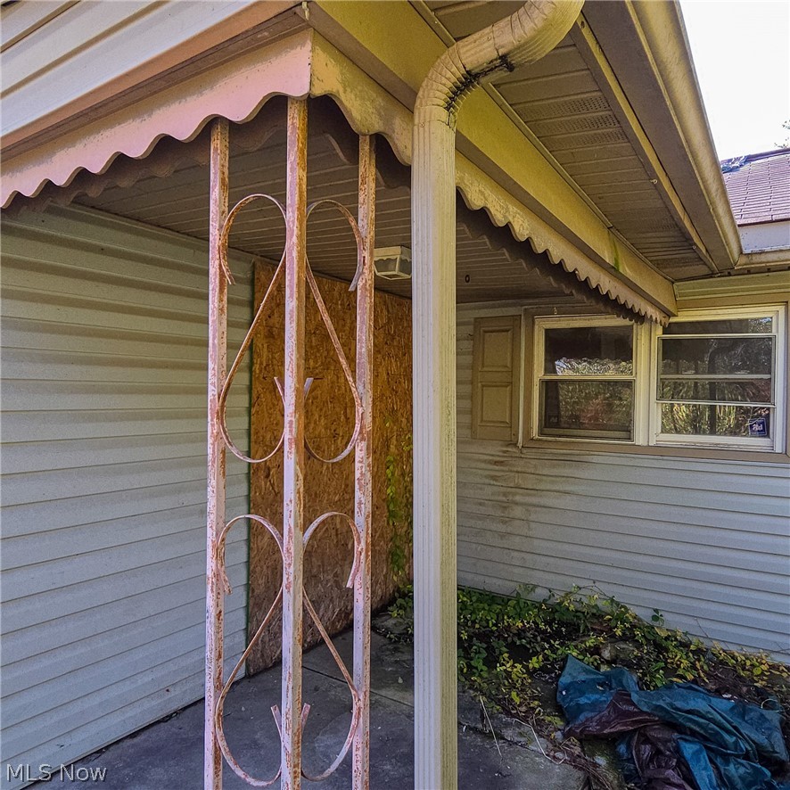 43650 Lafferty Road Flushing OH 43977