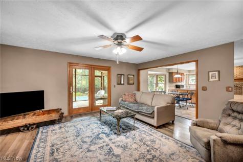 14042 Crystal Creek Drive Strongsville OH 44149