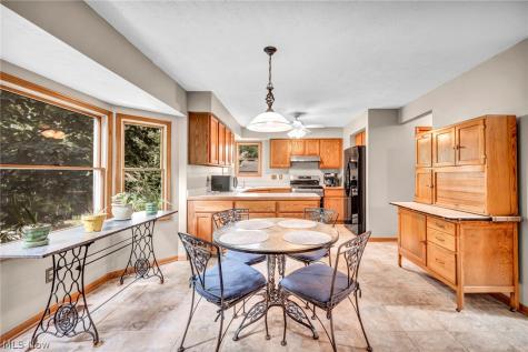 14042 Crystal Creek Drive Strongsville OH 44149